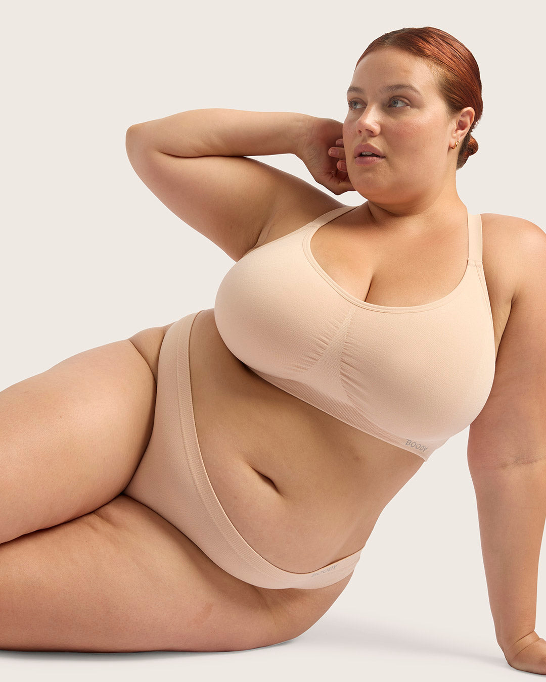 Full Bust Wireless Racerback Bra - Shell