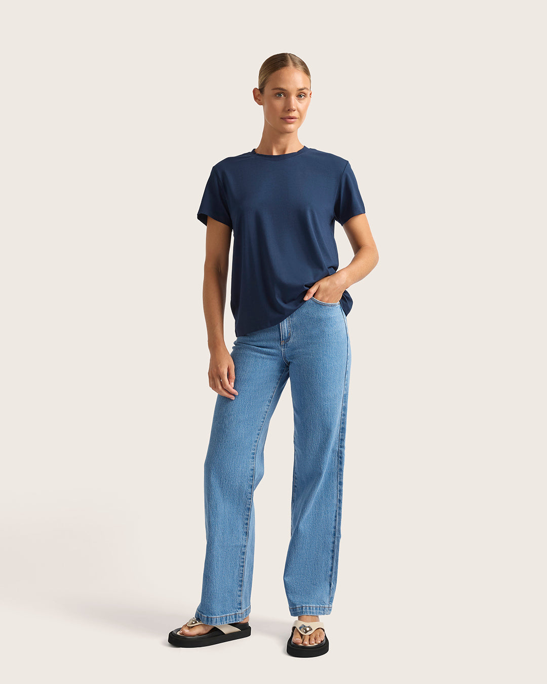 Women's Classic Crew Neck T-Shirt - Navy