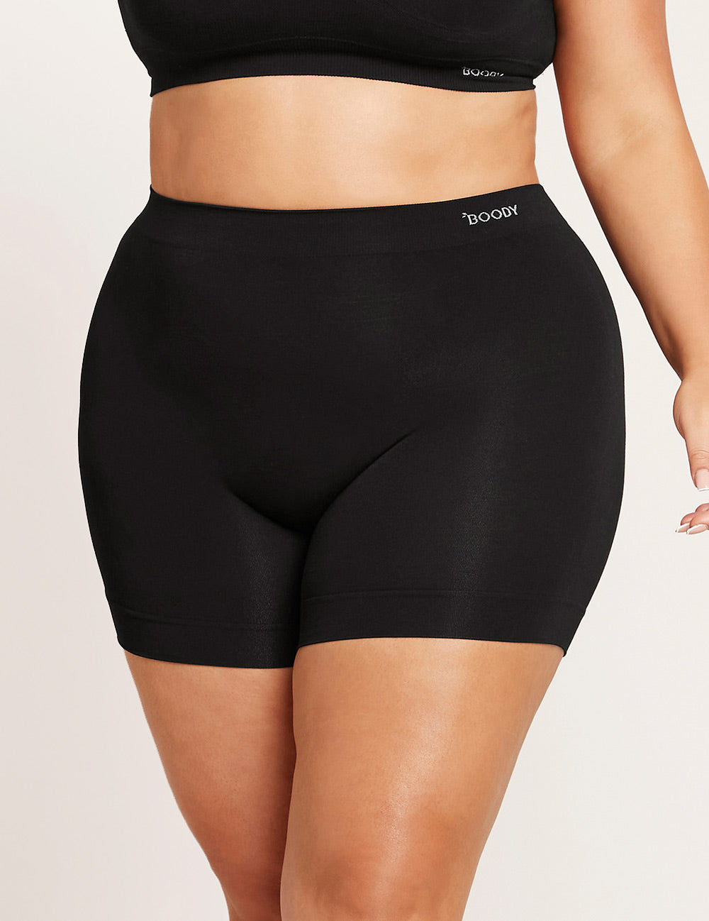 B10857_BLACK_Smoothing Short_1.jpg