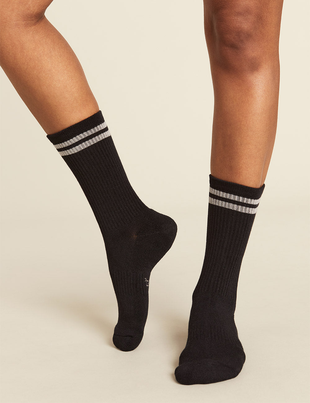 Women_s-Striped-Cushioned-Crew-Socks-Black-w-Grey-Front.jpg