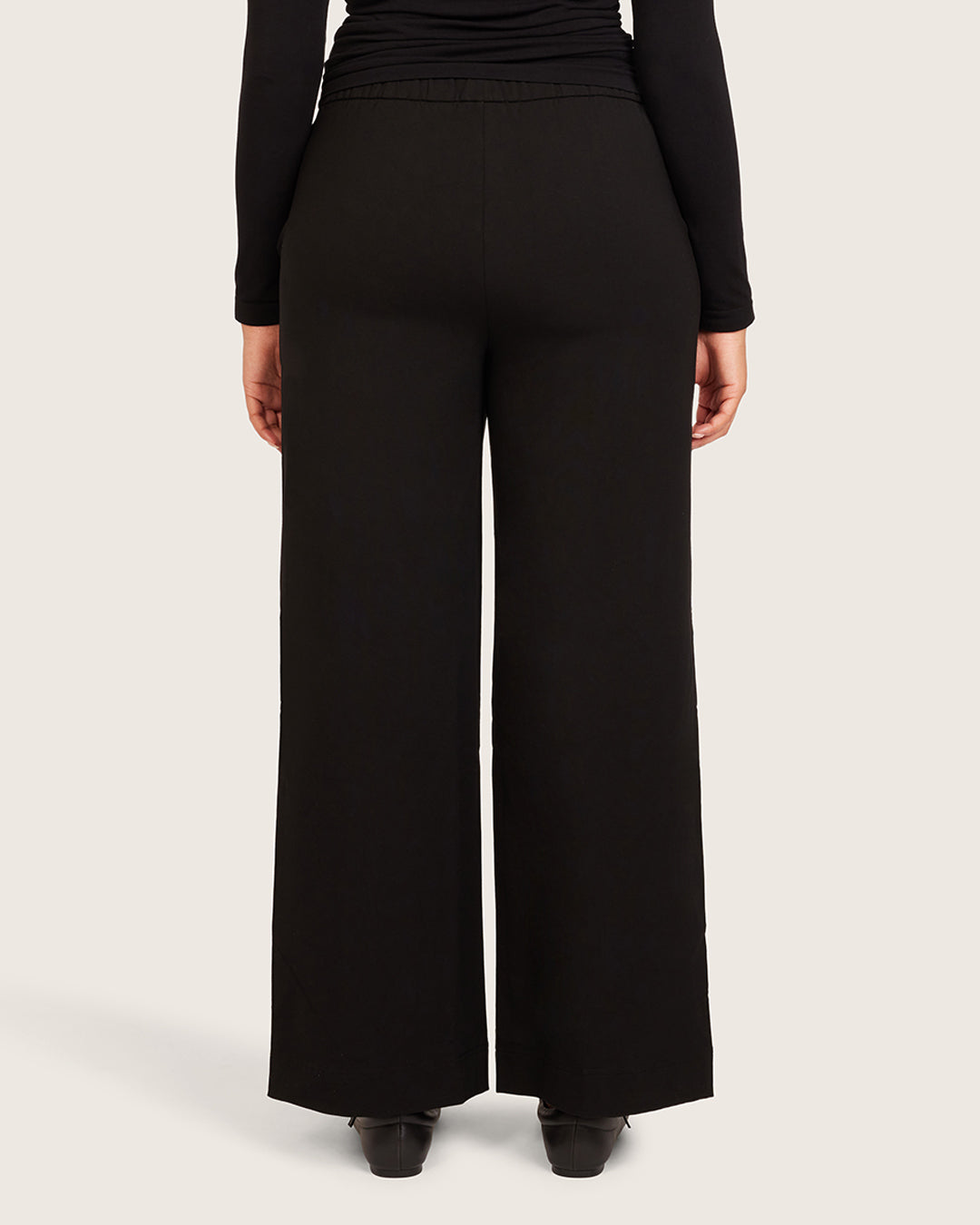 Relaxed Leg Pants - Regular - Black