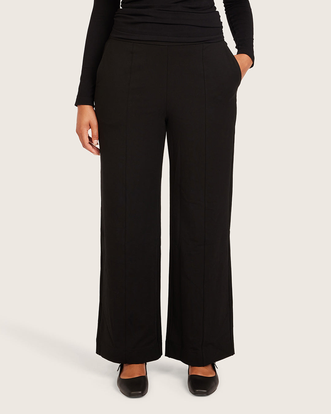 Relaxed Leg Pants - Regular - Black
