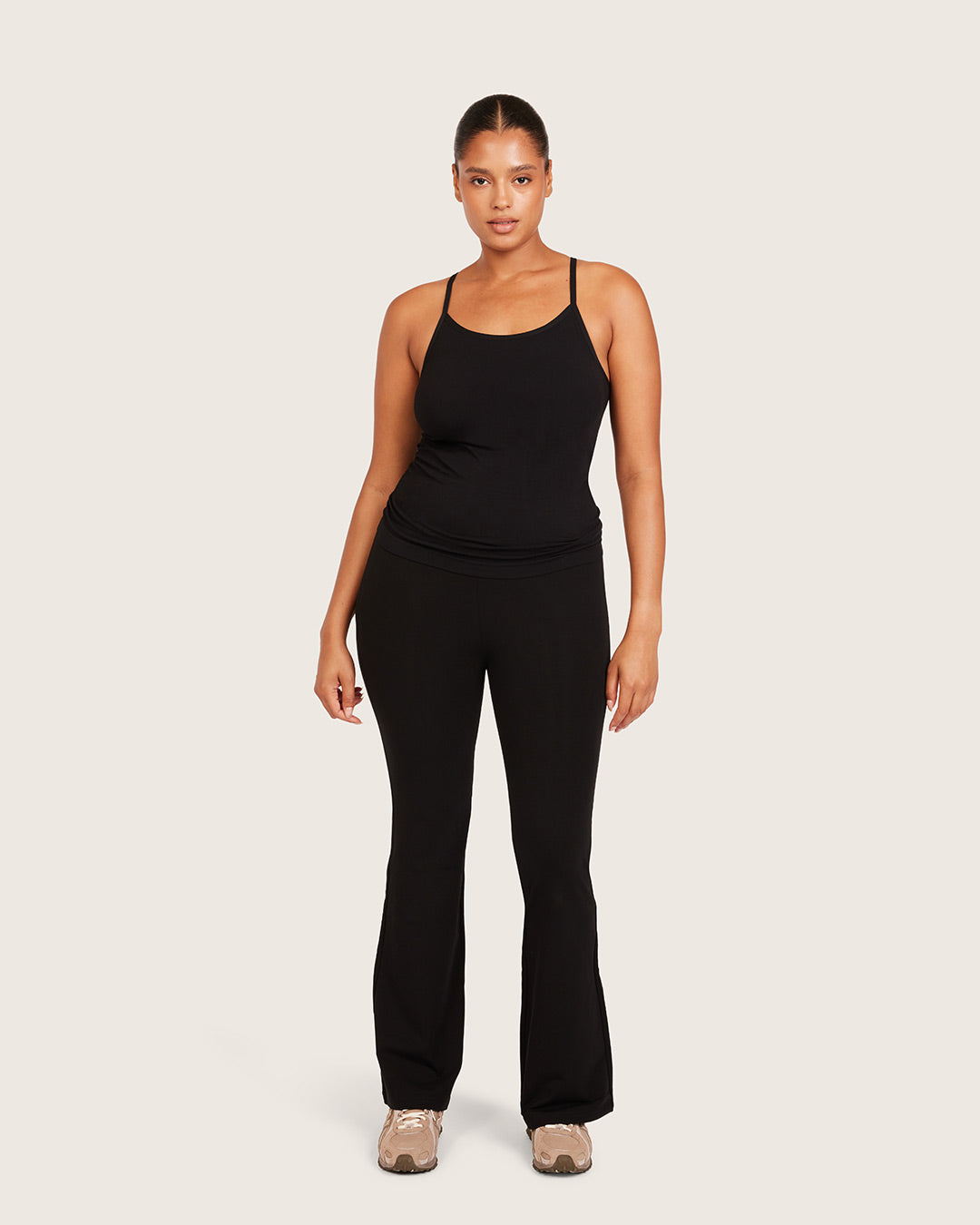 High Waist Flare Pants - Regular  - Black