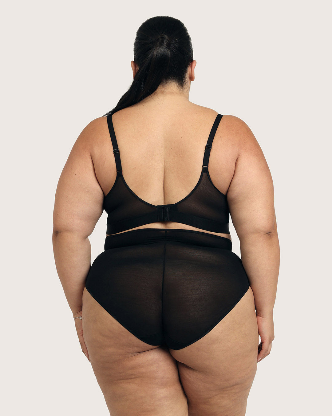 FreeMesh Full Bust Wireless Bra - Black