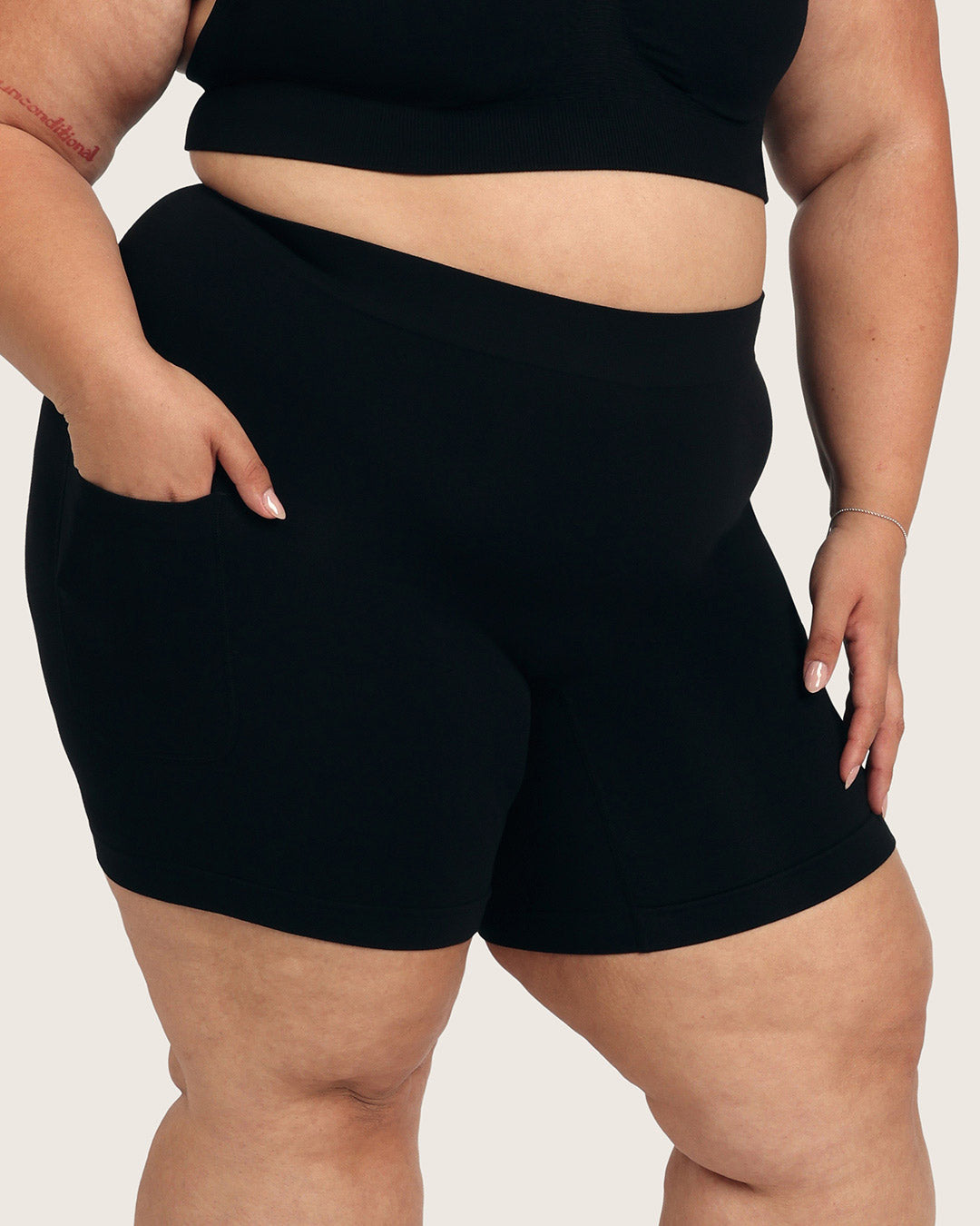 Seamfree Undershort with Pocket 6