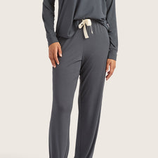 Model's Headshot - Kayleigh Grant