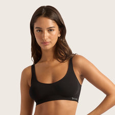 Model's Headshot - Kushi Leggo