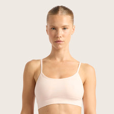 Model's Headshot - Alisa Pensola