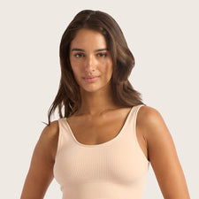 Model's Headshot - Kushi Leggo