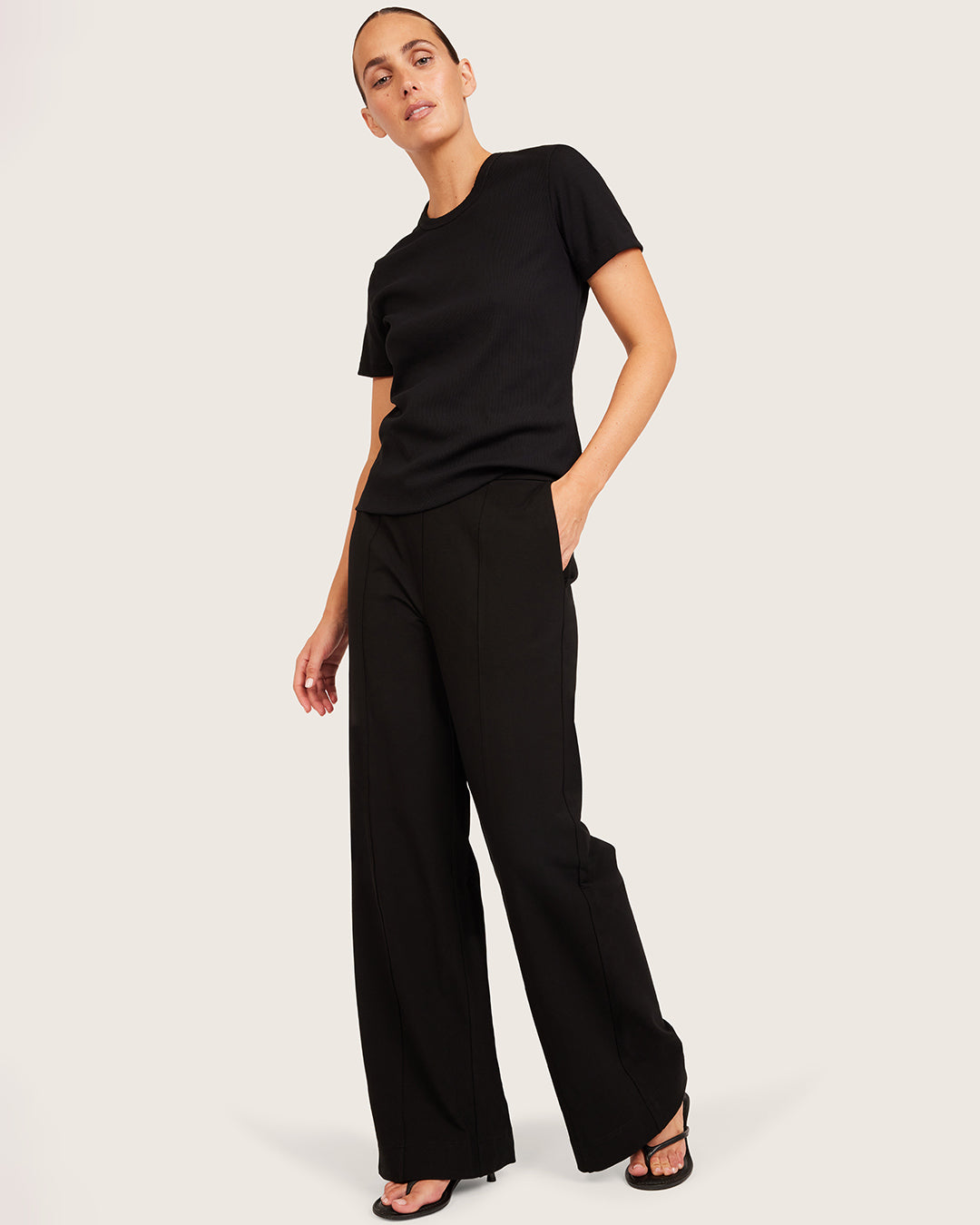 Relaxed Leg Pants - Regular - Black
