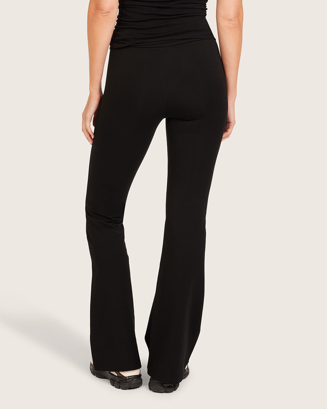High Waist Flare Pants - Regular  - Black