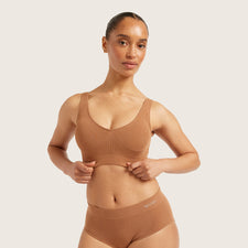 Model's Headshot - Loren Kontaxis